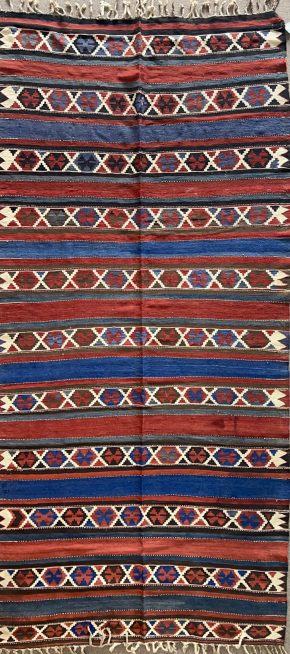 05731 Kilim Kuba Red & Blue 4-10x10 | Manoukian Rugs™