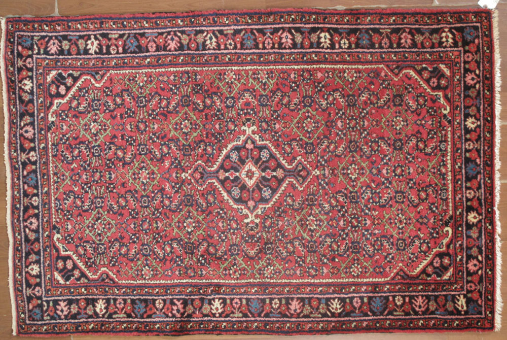 Hosseinabad, Persian (3' 5'' x 5')