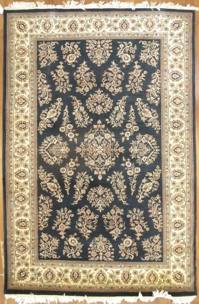 Sarouk Indian Black & White 5-1x8-11