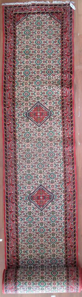 Hosseinabad, Persian (2' 8'' x 21' 10'')