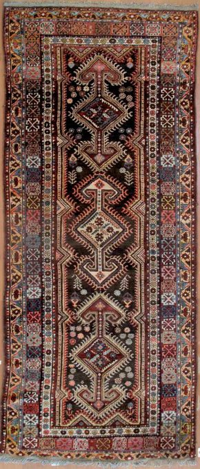 Luri, Vintage (3' 9" x 9')